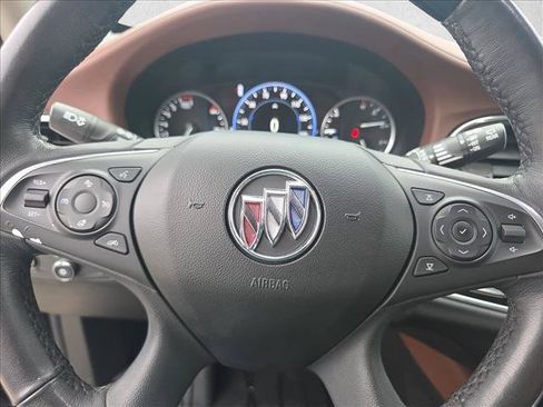 Used 2021 Buick Enclave Avenir w/ Avenir Technology Package FWD image 13