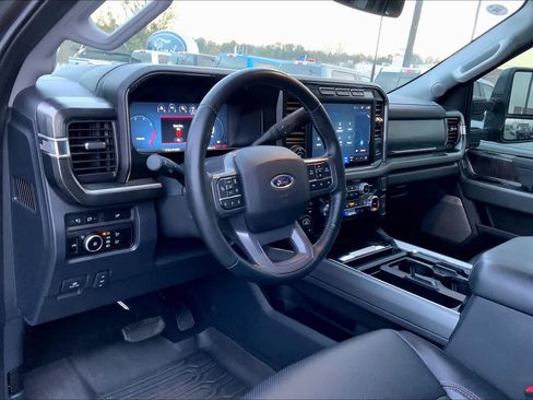 Used 2023 Ford F250 Lariat w/ Lariat Ultimate Package AWD/4WD image 16