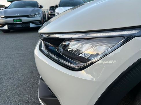 Used 2024 Kia EV6 Light image 66