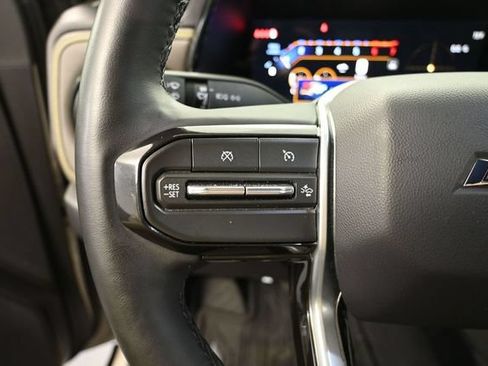 Used 2026 Chevrolet Colorado ZR2 w/ Technology Package AWD/4WD image 26