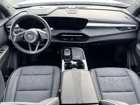 Certified 2025 Buick Enclave Preferred image 12