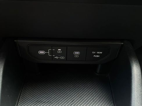 Used 2025 Kia K4 FWD image 25