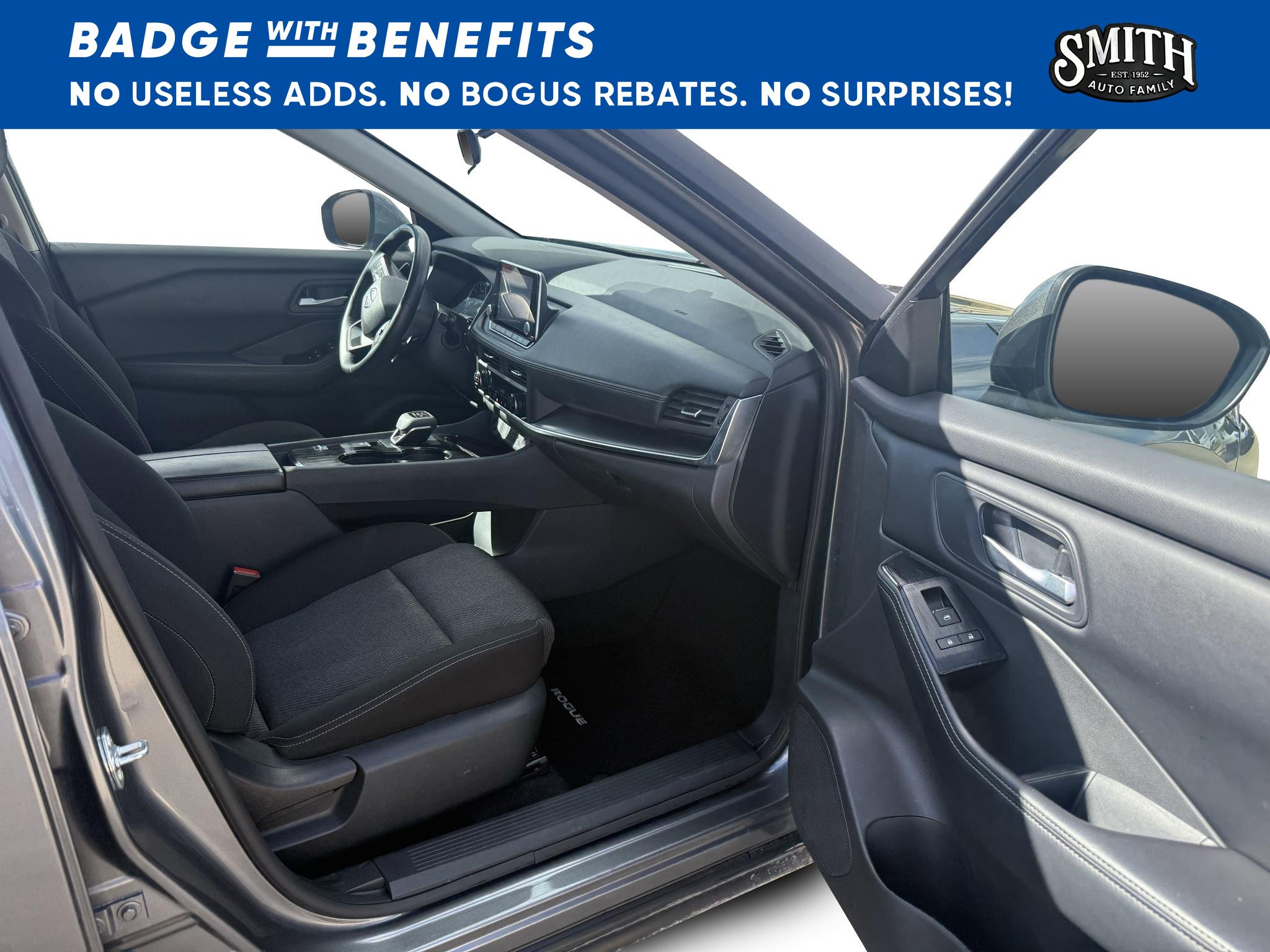 Used 2025 Nissan Rogue SV FWD image 8