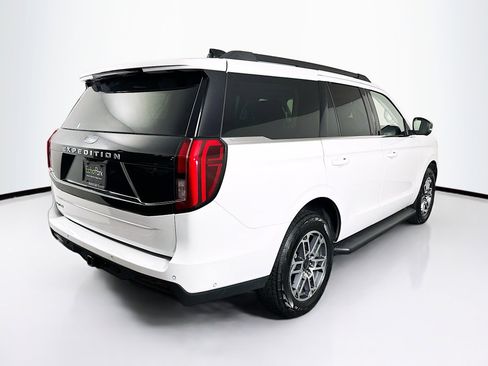 Used 2025 Ford Expedition Active image 9