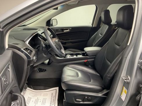 Used 2020 Ford Edge Titanium image 14