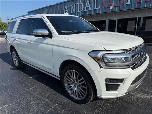Used 2023 Ford Expedition Platinum AWD/4WD image 7