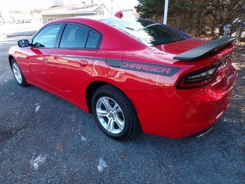 Used 2023 Dodge Charger SXT image 3