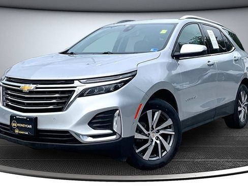 Used 2022 Chevrolet Equinox Premier AWD/4WD image 3