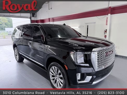 Used 2024 GMC Yukon XL Denali w/ LPO, Floor Liner Package RWD image 3