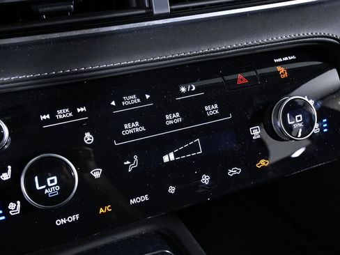 Used 2026 INFINITI QX60 Luxe w/ Family Package AWD/4WD image 15