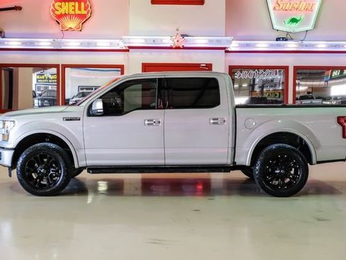Used 2017 Ford F150 Lariat image 13
