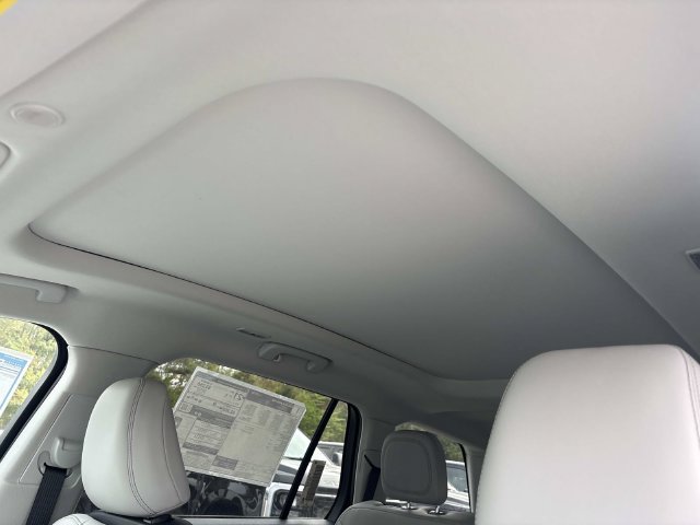 New 2026 Lincoln Aviator 2WD w/ Jet Appearance Package image 23
