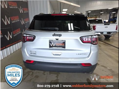 Used 2025 Jeep Compass Limited image 5