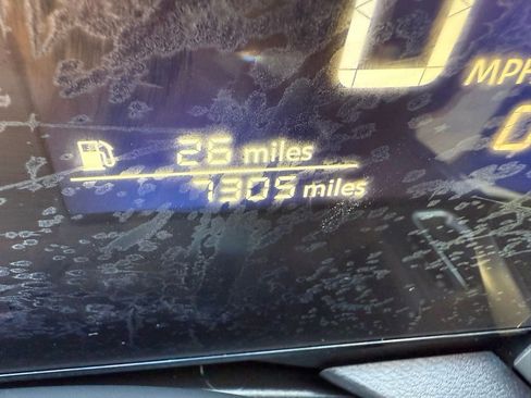 Used 2025 Nissan Kicks S image 24