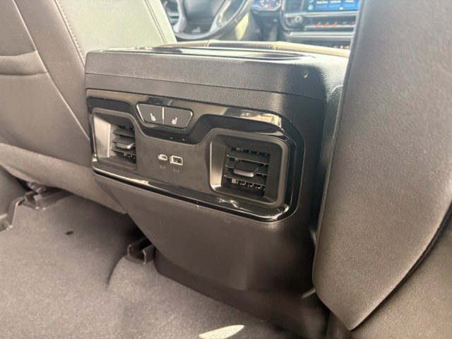 Used 2022 Chevrolet Silverado 1500 ZR2 w/ Technology Package AWD/4WD image 32