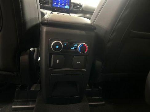 Used 2023 Ford Explorer XLT w/ Equipment Group 202A AWD/4WD image 20