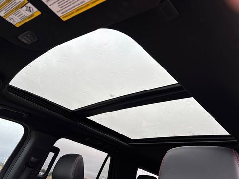 Used 2023 Ford Expedition Limited image 15