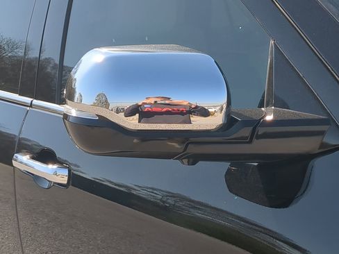 Used 2024 Toyota Sequoia Capstone image 10