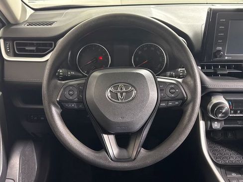Used 2021 Toyota RAV4 XLE AWD/4WD image 24