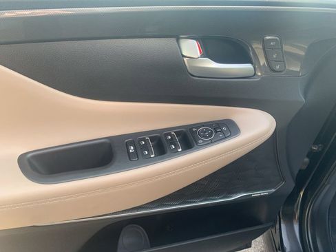 Certified 2022 Hyundai Santa Fe Limited image 13