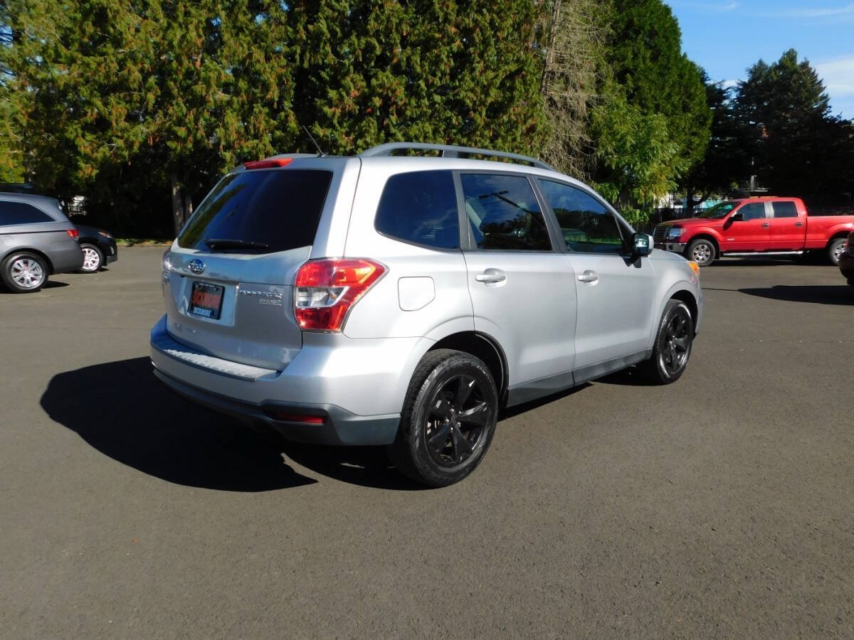Used 2015 Subaru Forester 2.5i Premium AWD/4WD image 2