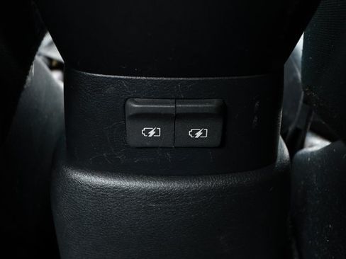 Used 2024 Nissan Kicks S FWD image 27