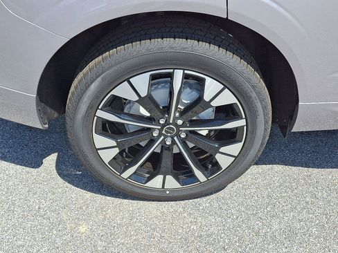 Used 2026 Volvo XC60 B5 Plus w/ Protection Package Premier image 5