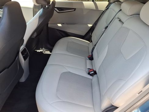 Certified 2023 Kia Niro Wind FWD image 10