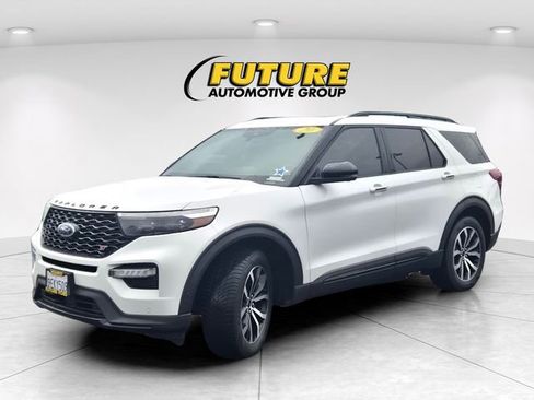 Certified 2020 Ford Explorer ST w/ Premium Technology Package AWD/4WD image 8