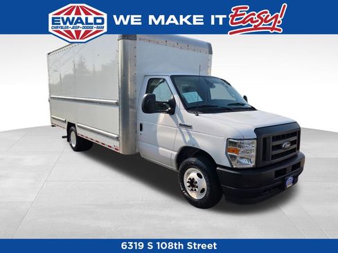 Used 2021 Ford E-350 and Econoline 350 Super Duty image 1