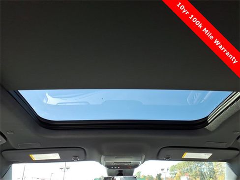 New 2026 Chevrolet Traverse High Country image 15