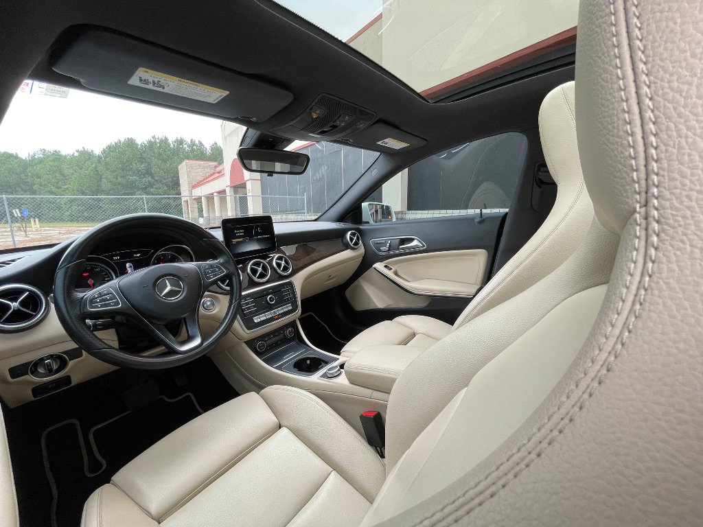 Used 2018 Mercedes-Benz CLA 250 image 33