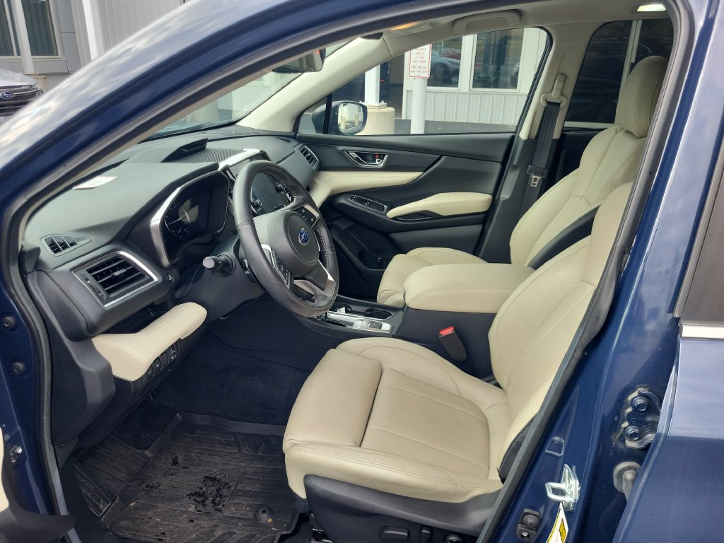 Used 2024 Subaru Ascent Limited w/ Technology Package AWD/4WD image 8