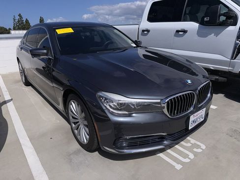 Used 2016 BMW 740i RWD image 3