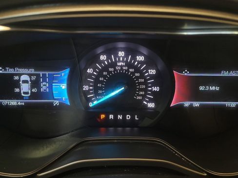 Used 2020 Ford Fusion SE image 23