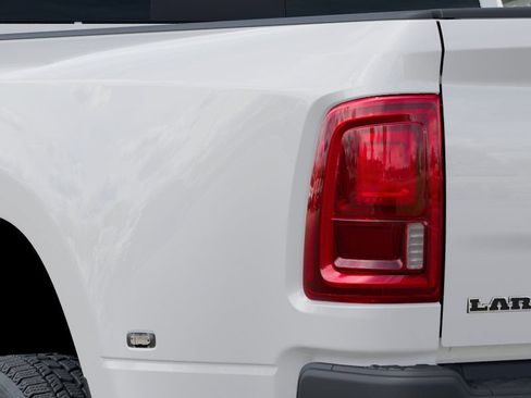 New 2026 RAM 3500 Laramie AWD/4WD image 9