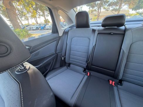 Used 2025 Volkswagen Jetta SE image 35