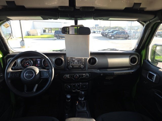 Used 2018 Jeep Wrangler Unlimited Sport S AWD/4WD image 14
