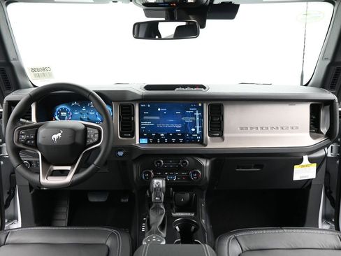 New 2026 Ford Bronco Outer Banks image 20