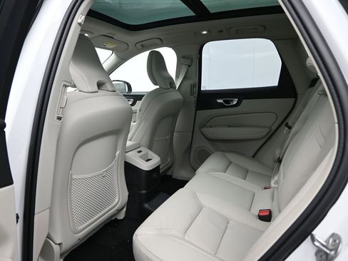 New 2026 Volvo XC60 T8 Ultra w/ Climate Package image 23