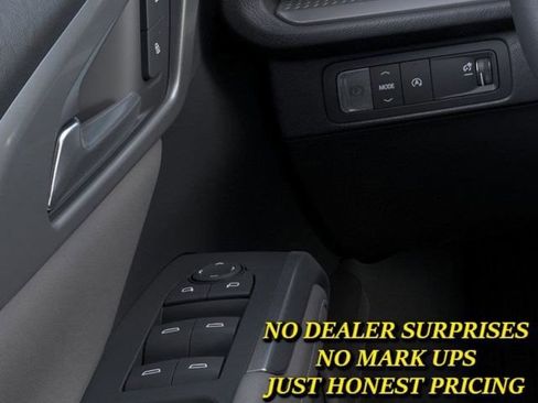 New 2026 Chevrolet Traverse LT image 22