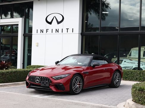 Used 2022 Mercedes-Benz SL 55 AMG 4MATIC w/ AMG Night Package image 2