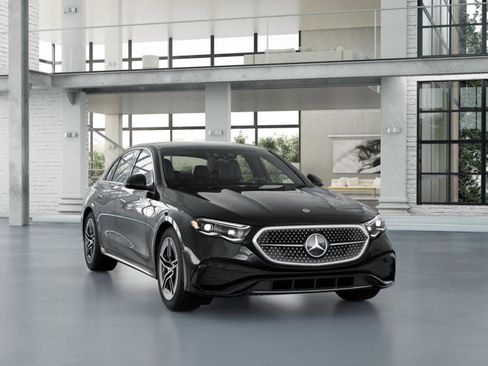New 2026 Mercedes-Benz E 450 4MATIC Sedan image 11