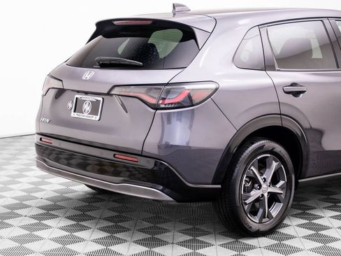 Certified 2025 Honda HR-V EX-L image 40