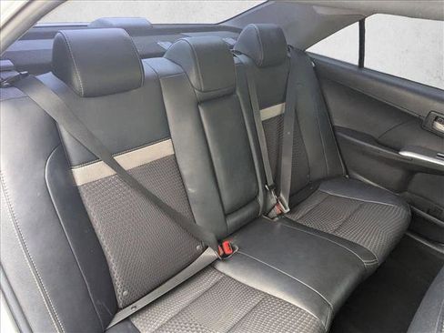 Used 2013 Toyota Camry SE image 17