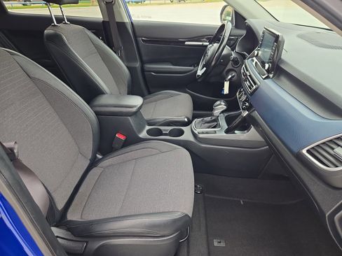 Used 2021 Kia Seltos S FWD image 29