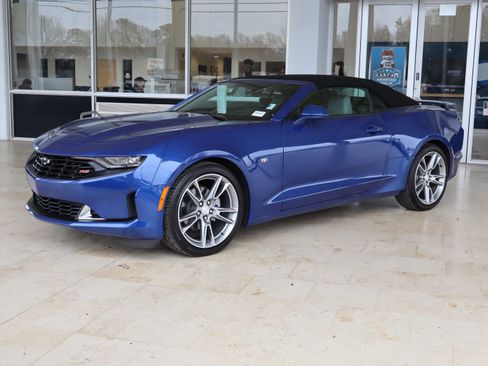 Used 2024 Chevrolet Camaro LT w/ RS Package image 5