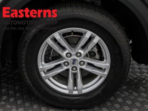 Used 2023 Ford Explorer XLT w/ Equipment Group 202A image 34