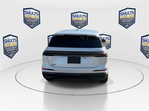 Used 2025 Lincoln Nautilus Premier w/ Jet Appearance Package AWD/4WD image 8
