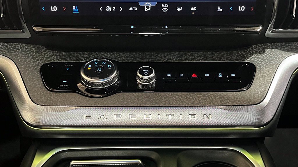 Certified 2025 Ford Expedition Tremor AWD/4WD image 23